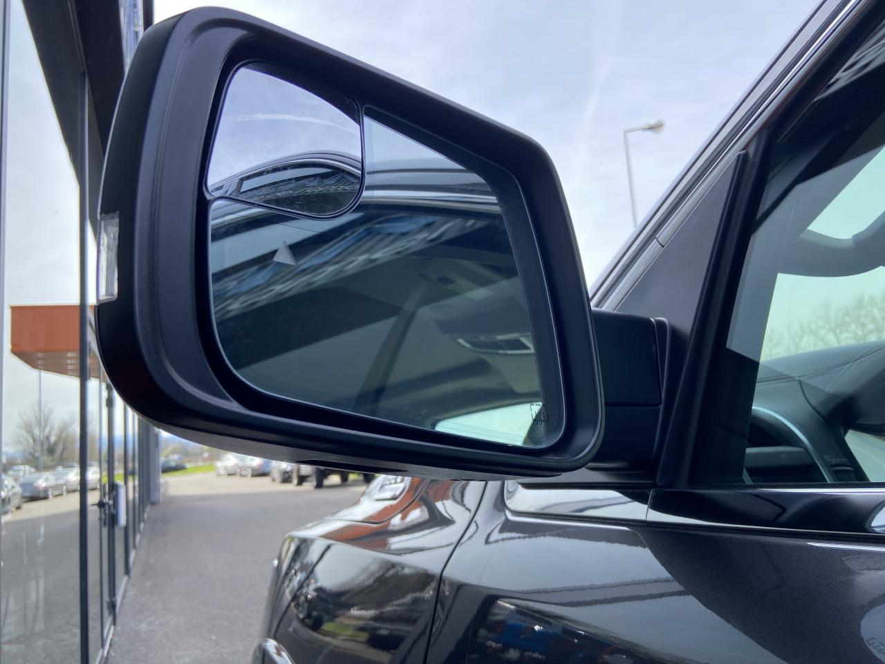DODGE RAM 1500 CREW LIMITED 10th anniversary RAMBOX