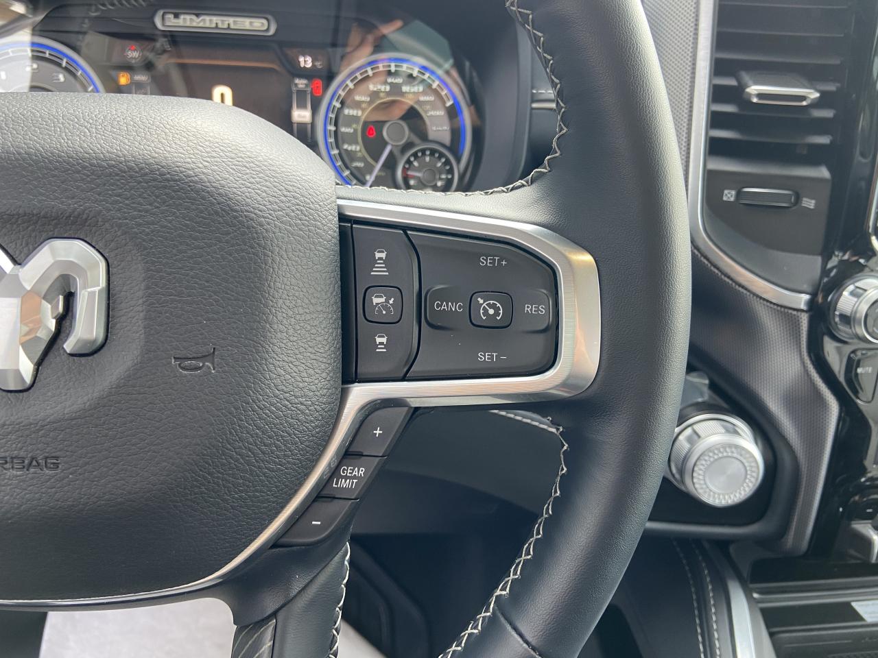 DODGE RAM 1500 CREW LIMITED 10th anniversary RAMBOX