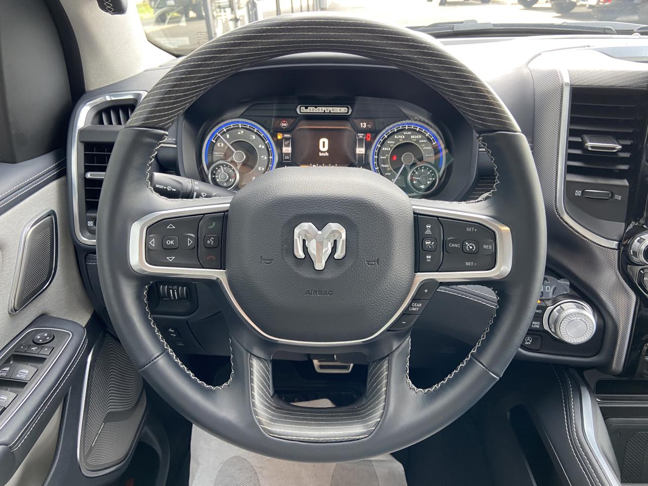 DODGE RAM 1500 CREW LIMITED 10th anniversary RAMBOX