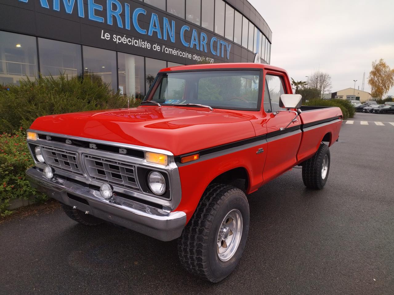 FORD F250 V8, REGULAR CAB, BENNE LONGUE, 4X4