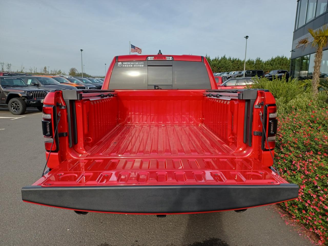 DODGE RAM 1500 CREW LARAMIE SPORT NIGHT EDITION RAMBOX