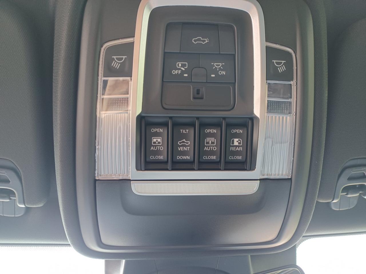 DODGE RAM 1500 CREW LARAMIE SPORT NIGHT EDITION RAMBOX