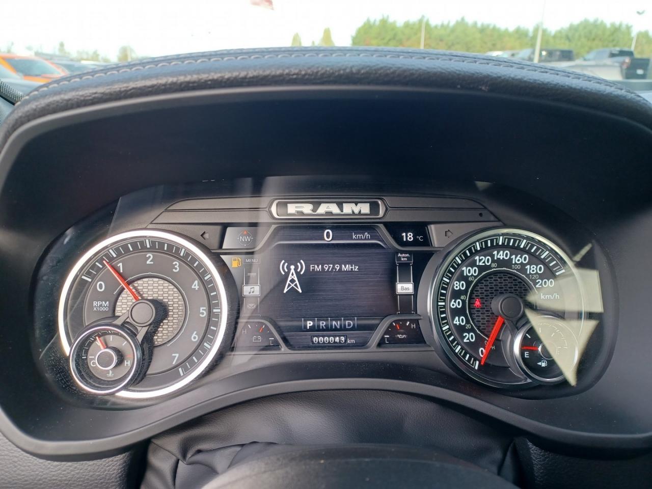 DODGE RAM 1500 CREW LARAMIE SPORT NIGHT EDITION RAMBOX