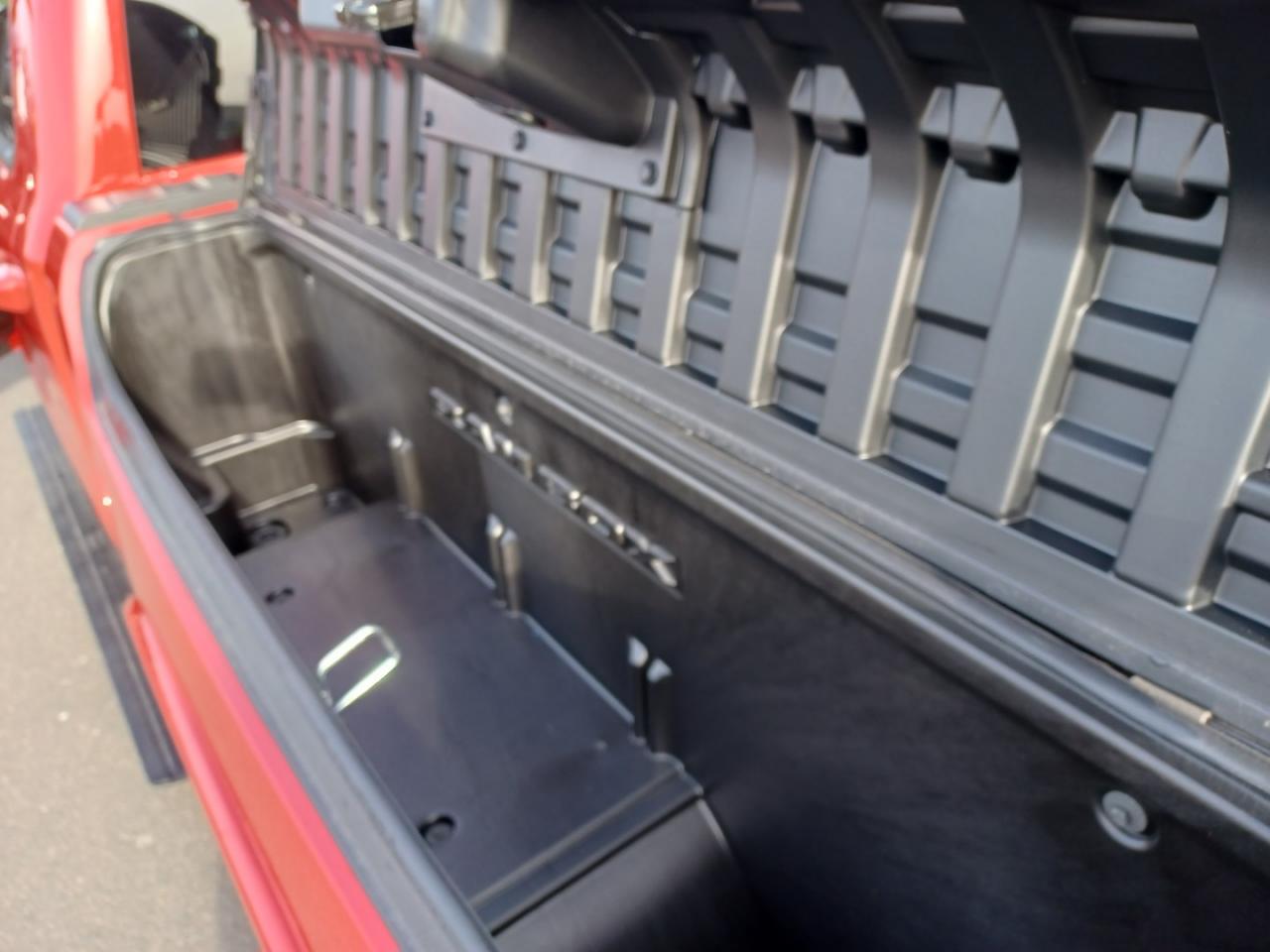 DODGE RAM 1500 CREW LARAMIE SPORT NIGHT EDITION RAMBOX