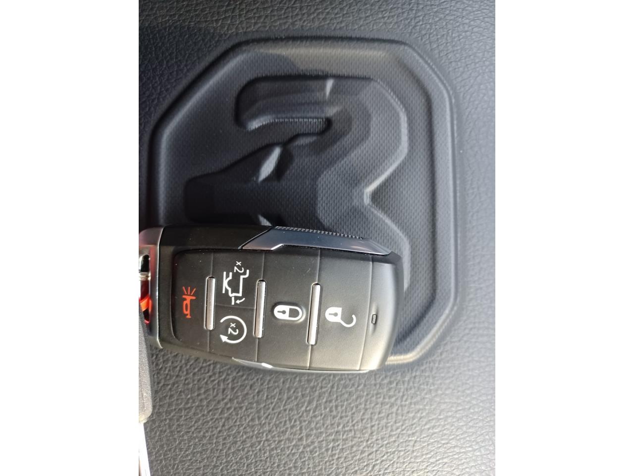 DODGE RAM 1500 CREW LARAMIE SPORT NIGHT EDITION RAMBOX