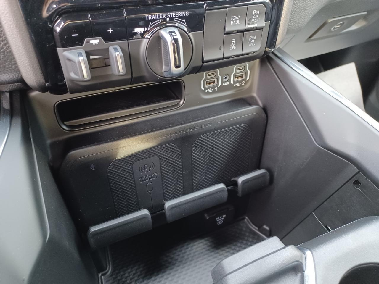 DODGE RAM 1500 CREW LARAMIE SPORT NIGHT EDITION RAMBOX
