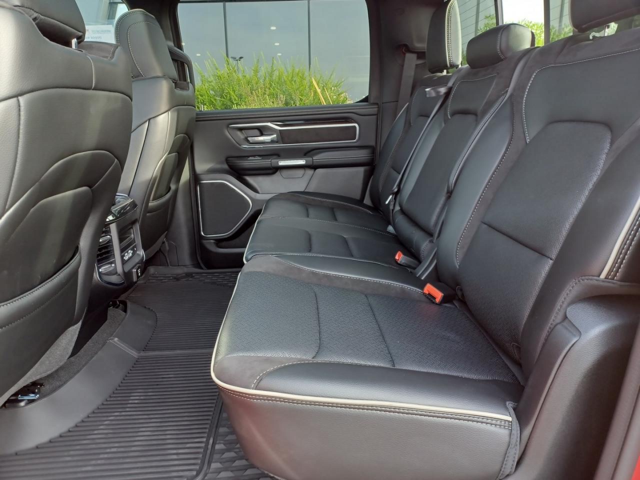 DODGE RAM 1500 CREW LARAMIE SPORT NIGHT EDITION RAMBOX