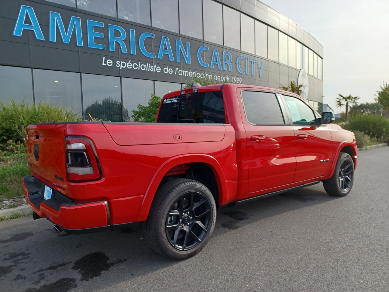 DODGE RAM 1500 CREW LARAMIE SPORT NIGHT EDITION RAMBOX
