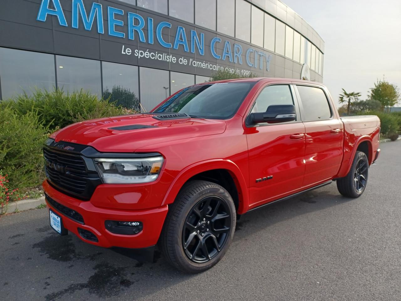 DODGE RAM 1500 CREW LARAMIE SPORT NIGHT EDITION RAMBOX