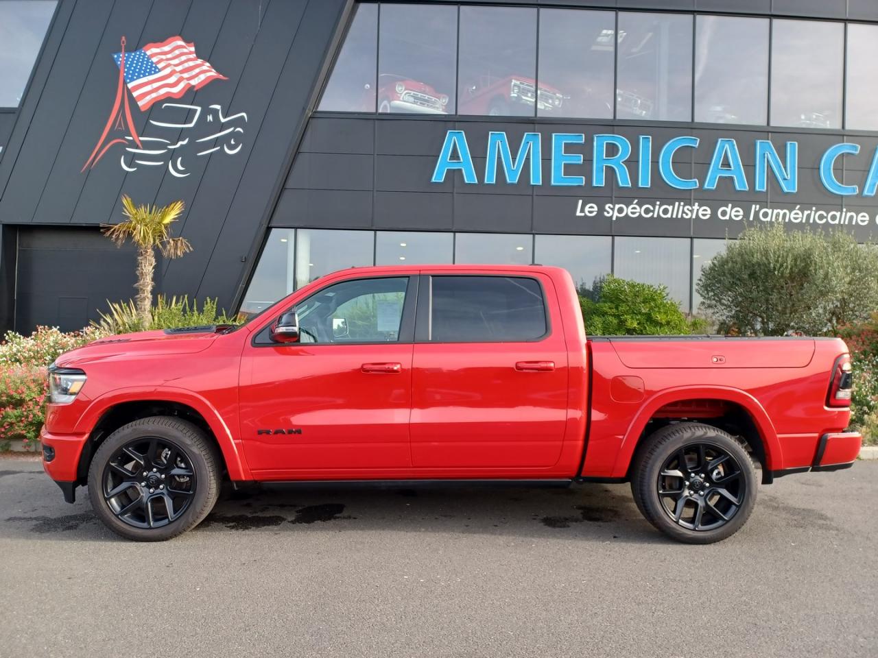 DODGE RAM 1500 CREW LARAMIE SPORT NIGHT EDITION RAMBOX