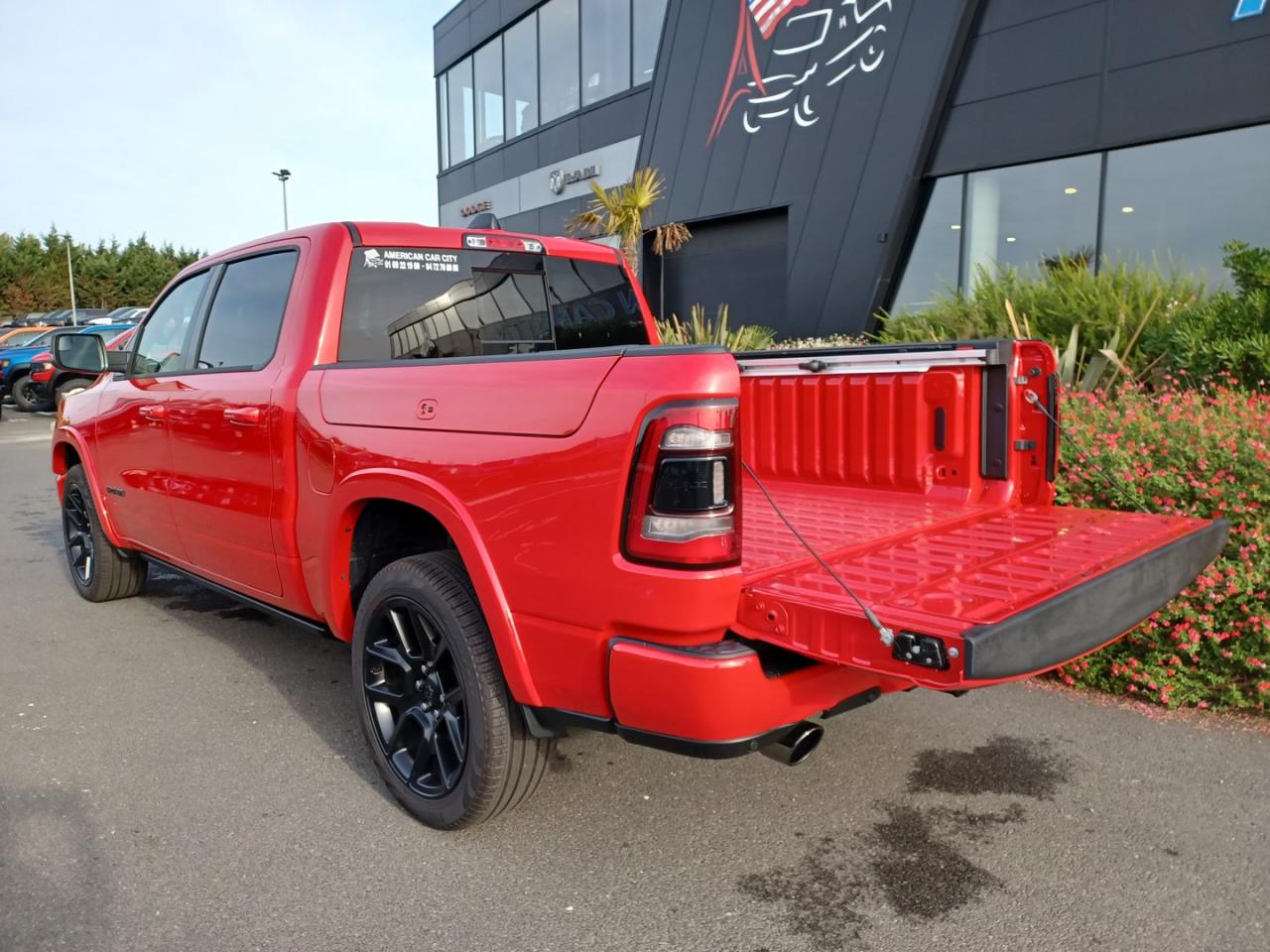 DODGE RAM 1500 CREW LARAMIE SPORT NIGHT EDITION RAMBOX
