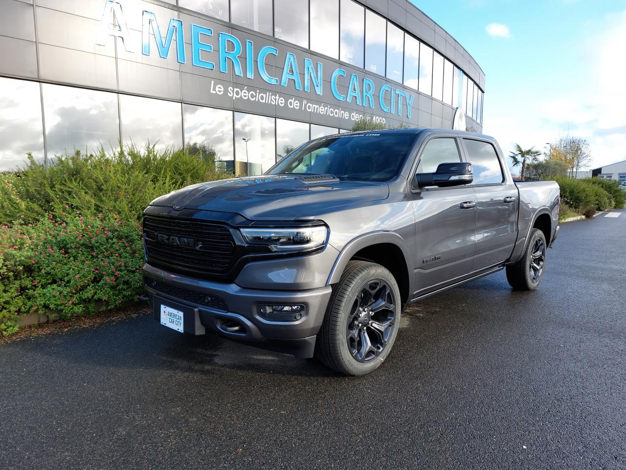 DODGE RAM 1500 CREW LIMITED NIGHT EDITION 2022