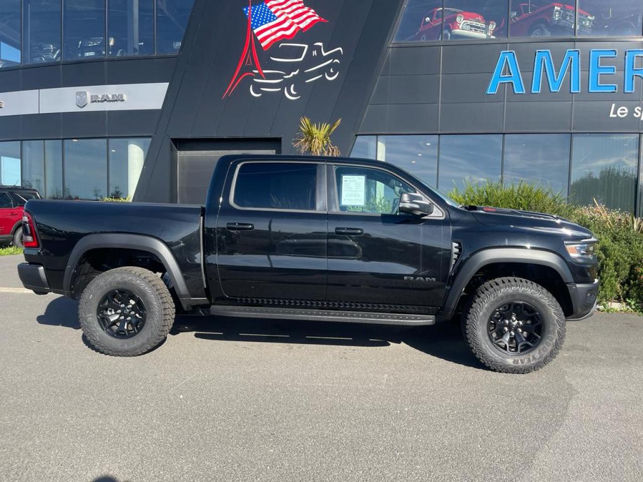 DODGE RAM 1500 CREW CAB TRX 6.2L V8