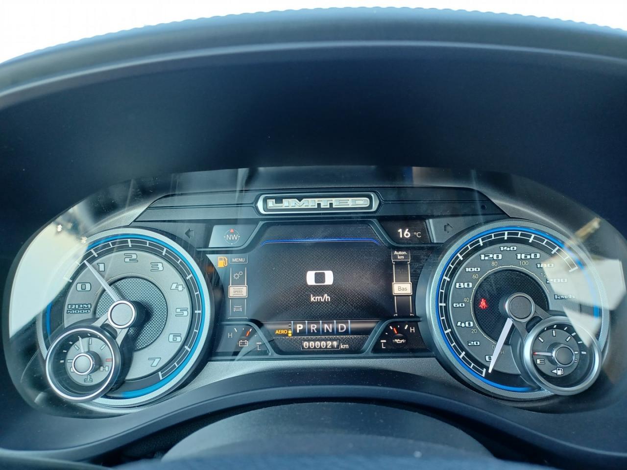 DODGE RAM 1500 CREW LIMITED 10th anniversary RAMBOX