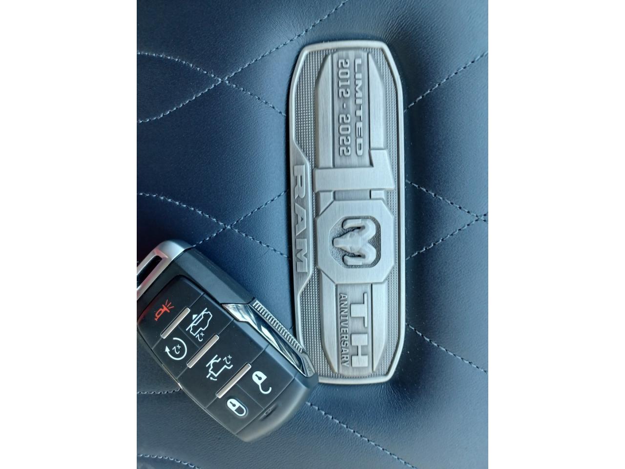 DODGE RAM 1500 CREW LIMITED 10th anniversary RAMBOX