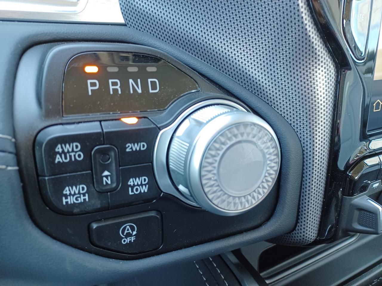 DODGE RAM 1500 CREW LIMITED 10th anniversary RAMBOX