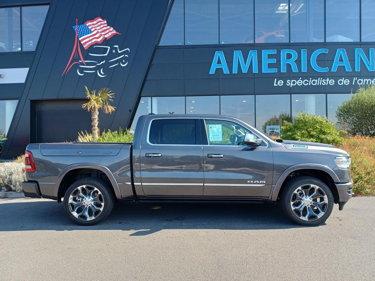 DODGE RAM 1500 CREW LIMITED 10th anniversary RAMBOX