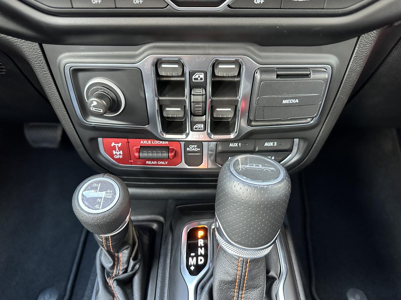 JEEP GLADIATOR Crew cab MOJAVE V6 3.6L Pentastar VVT