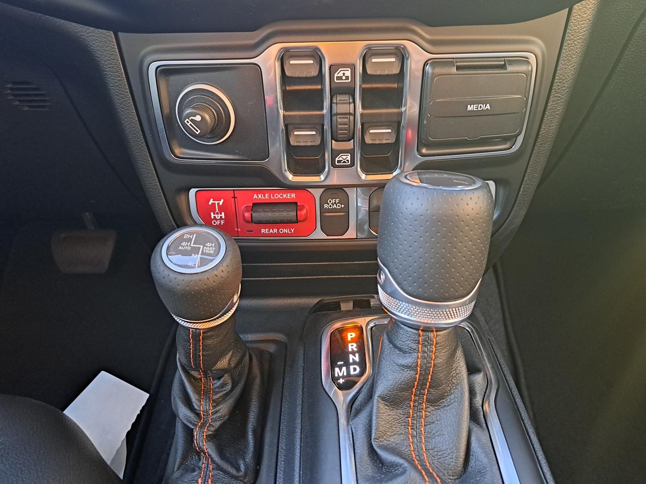 JEEP GLADIATOR Crew cab MOJAVE V6 3.6 L Pentastar VVT