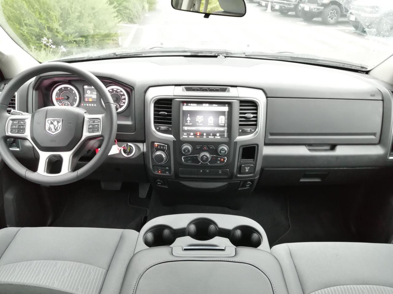 DODGE RAM CREW SLT CLASSIC