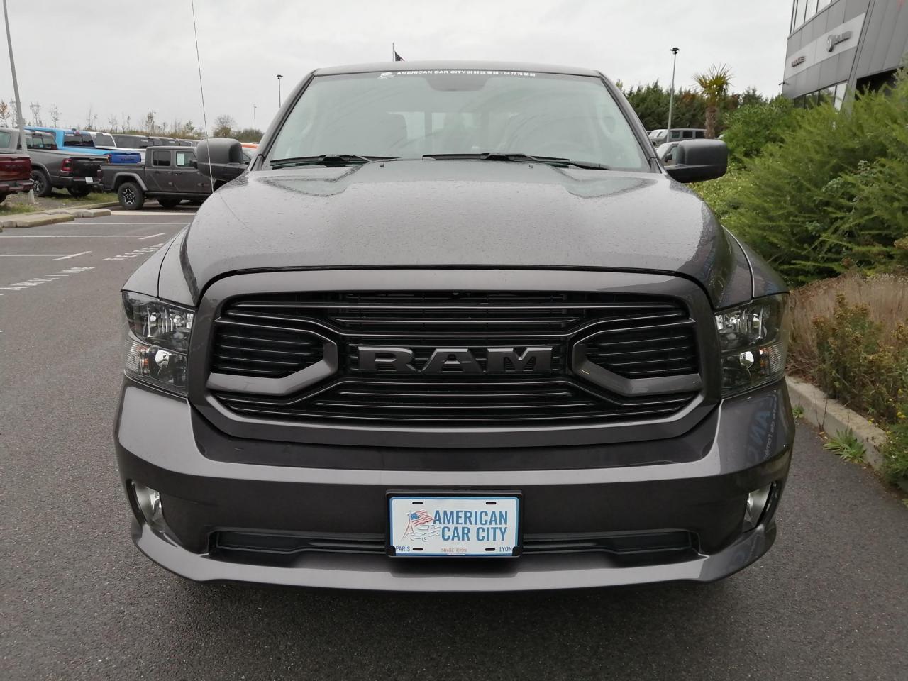 DODGE RAM CREW SLT CLASSIC