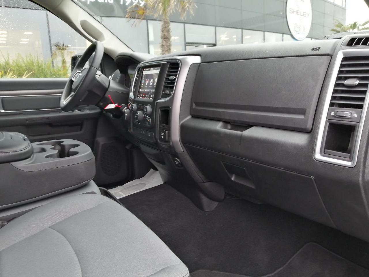 DODGE RAM CREW SLT CLASSIC