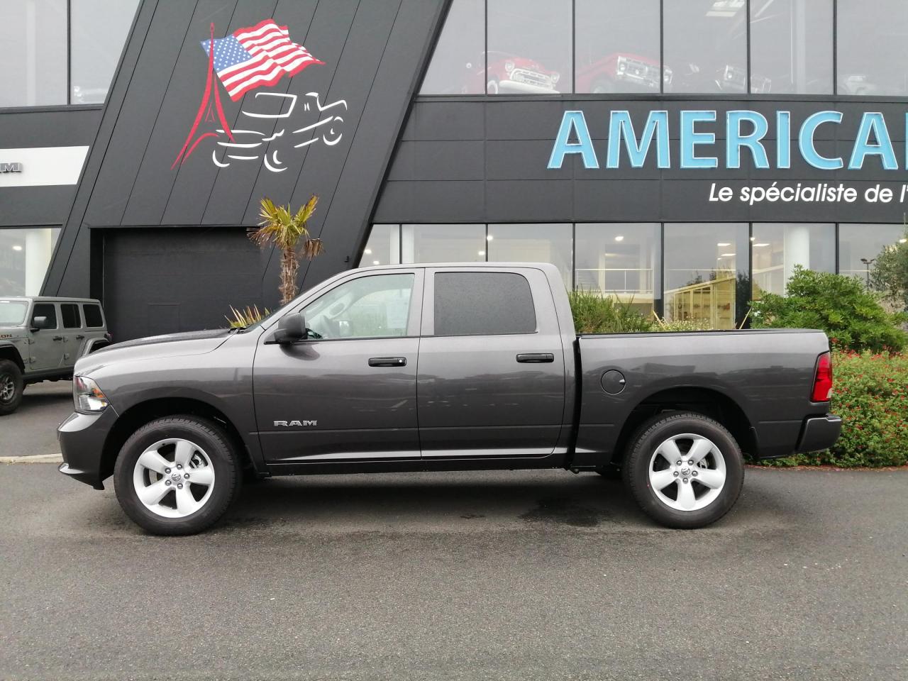 DODGE RAM CREW SLT CLASSIC