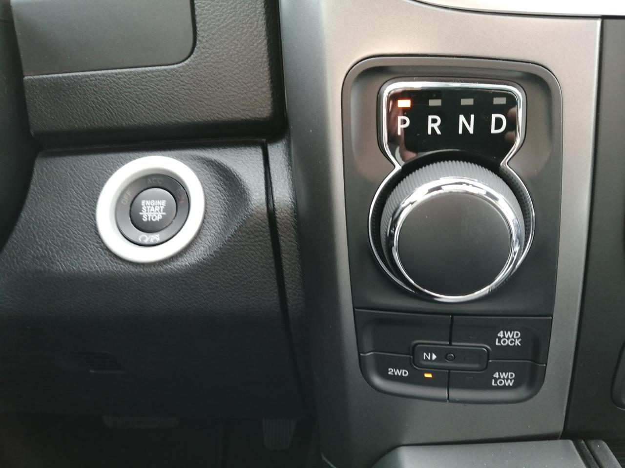 DODGE RAM 1500 Crew Cab SLT WARLOCK