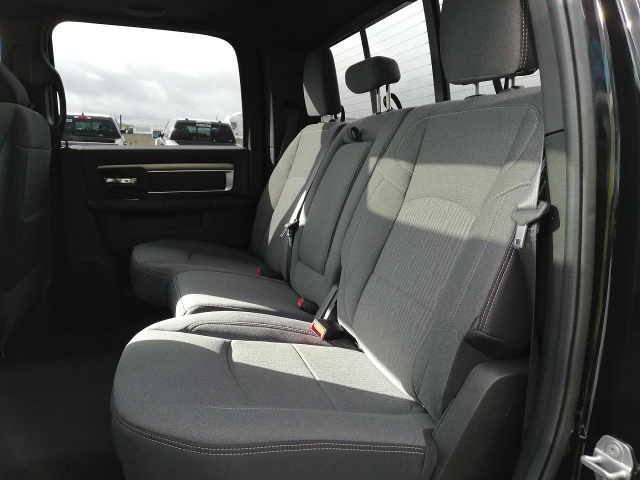 DODGE RAM 1500 Crew Cab SLT WARLOCK