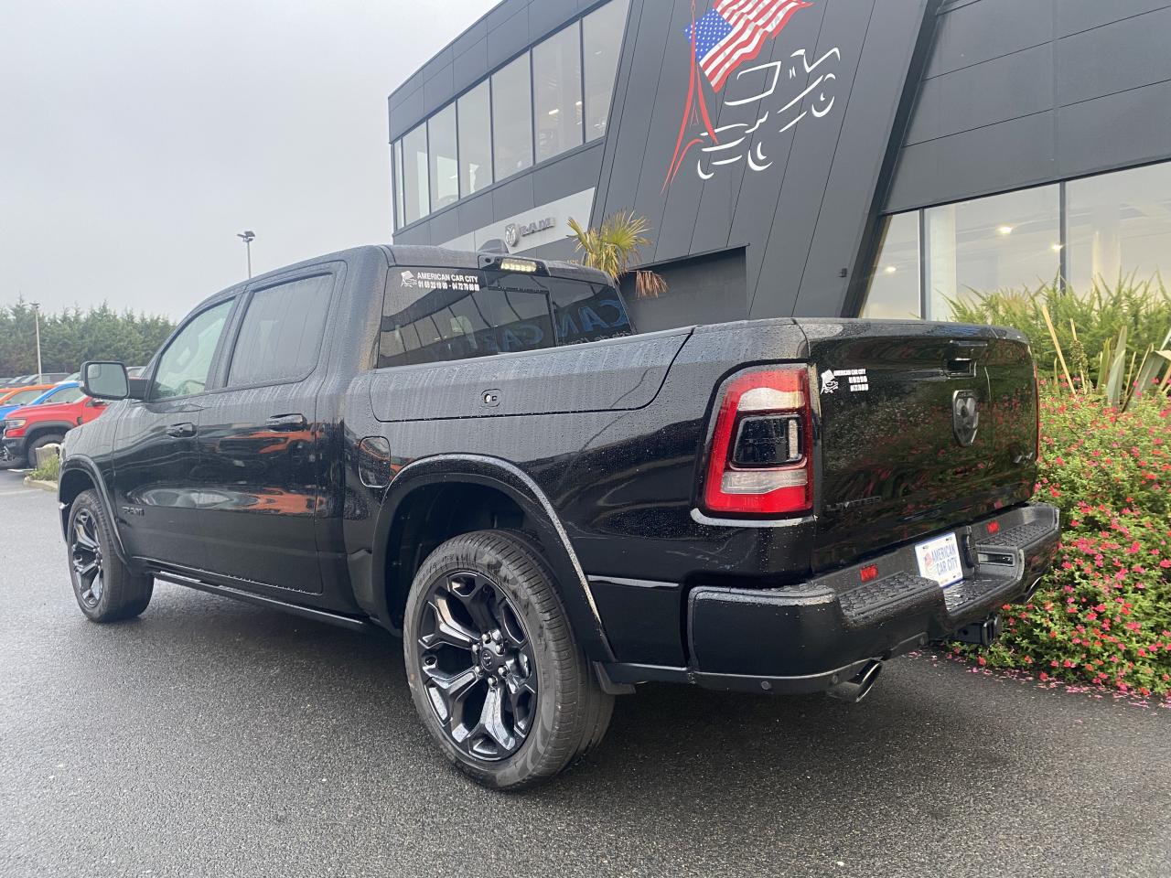 DODGE RAM 1500 CREW LIMITED NIGHT EDITION RAMBOX