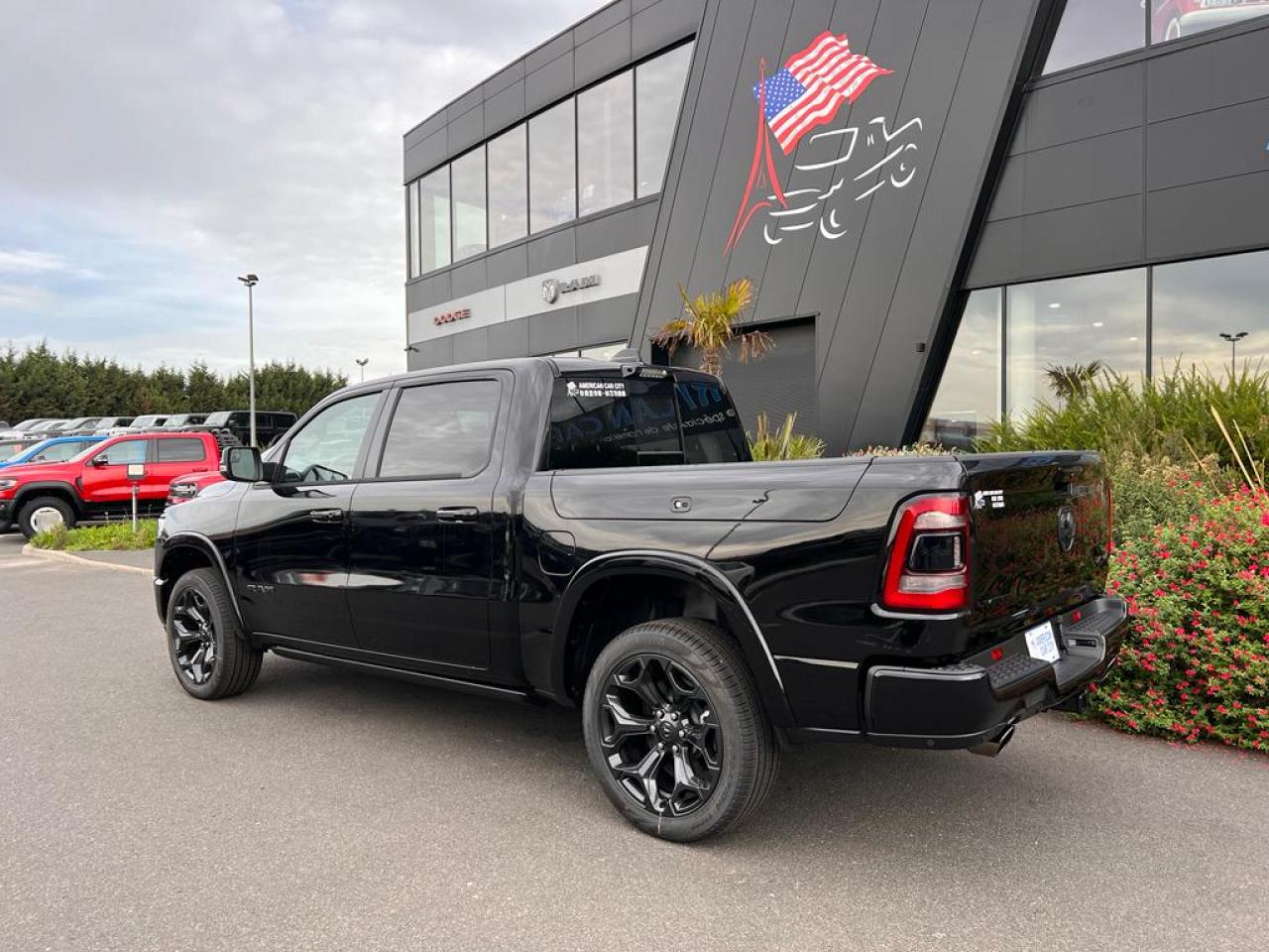 DODGE RAM 1500 CREW LIMITED NIGHT EDITION RAMBOX