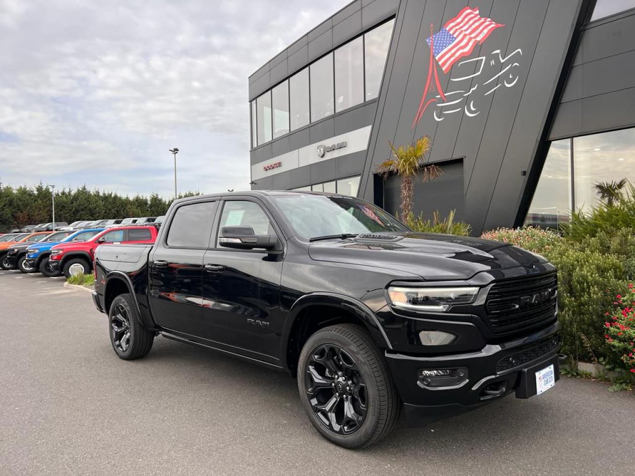 DODGE RAM 1500 CREW LIMITED NIGHT EDITION RAMBOX