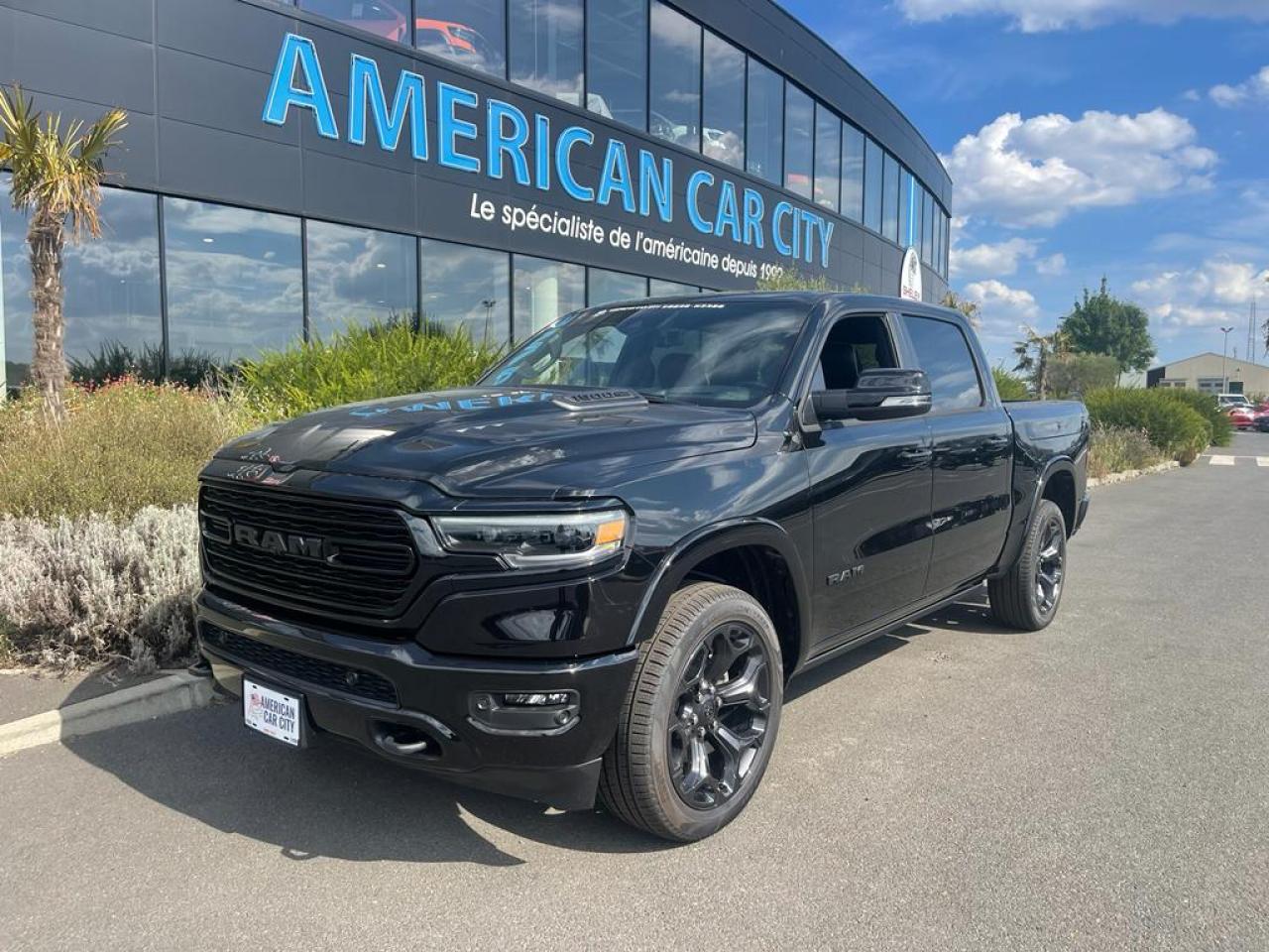 DODGE RAM 1500 CREW LIMITED NIGHT EDITION RAMBOX