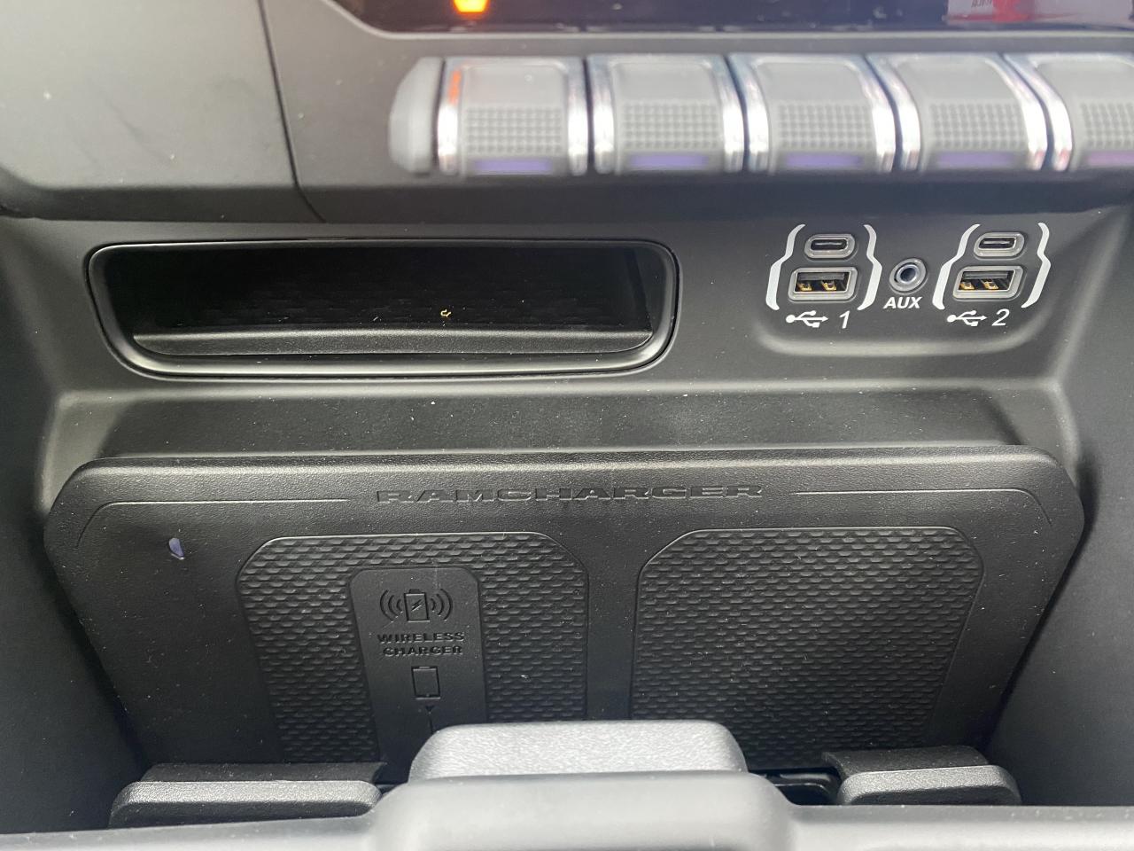 DODGE RAM 1500 CREW LIMITED NIGHT EDITION RAMBOX