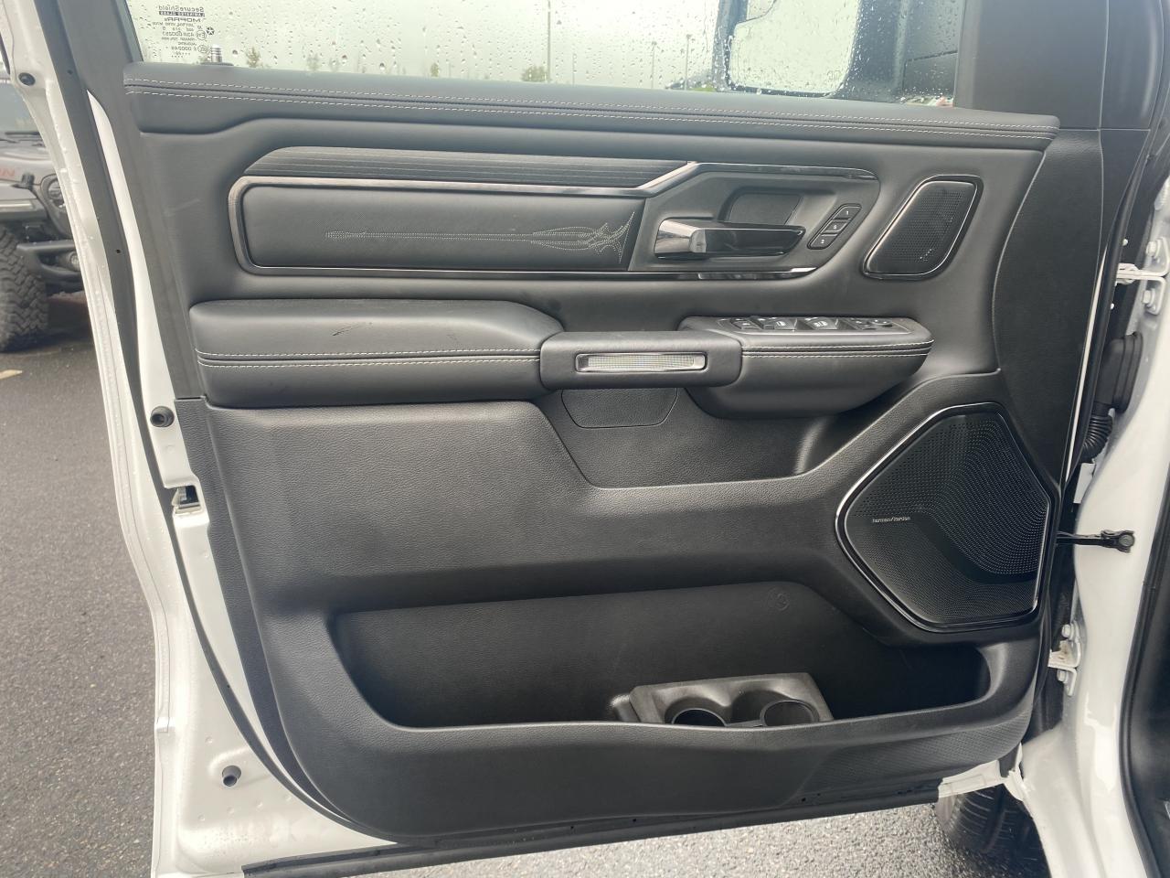 DODGE RAM 1500 CREW LIMITED NIGHT EDITION RAMBOX
