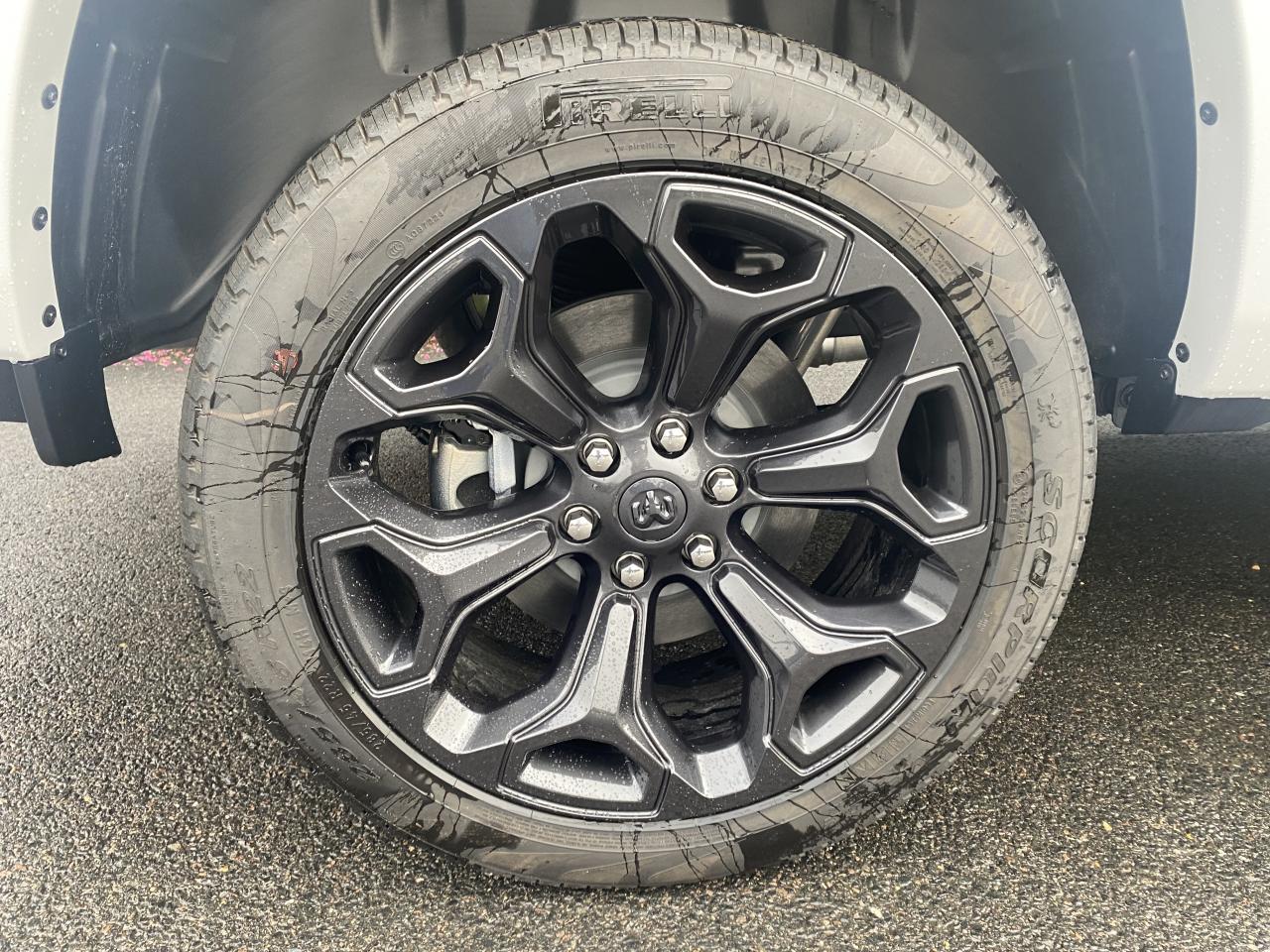 DODGE RAM 1500 CREW LIMITED NIGHT EDITION RAMBOX