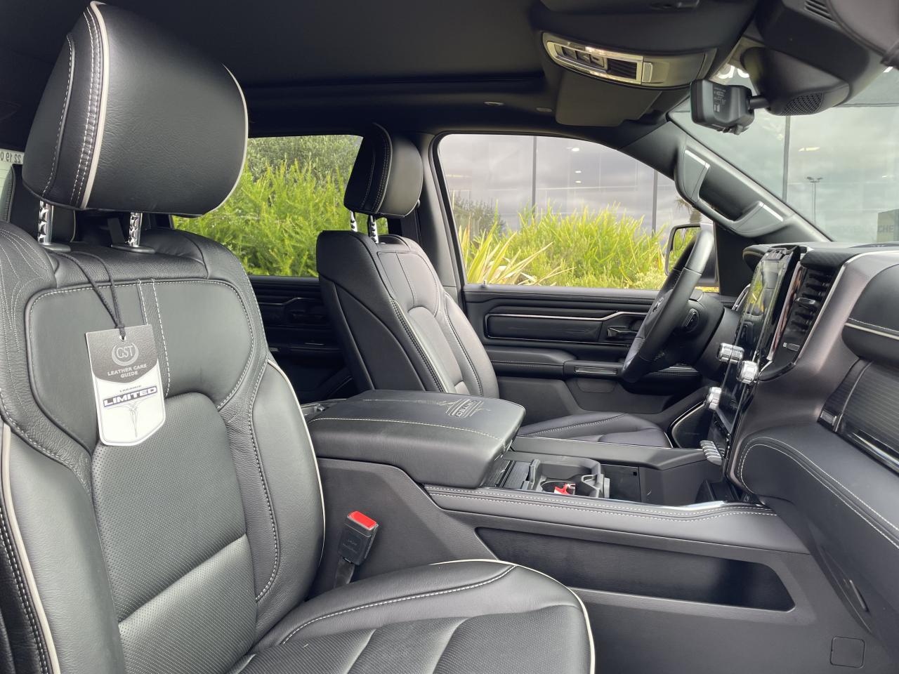 DODGE RAM 1500 CREW LIMITED NIGHT EDITION RAMBOX