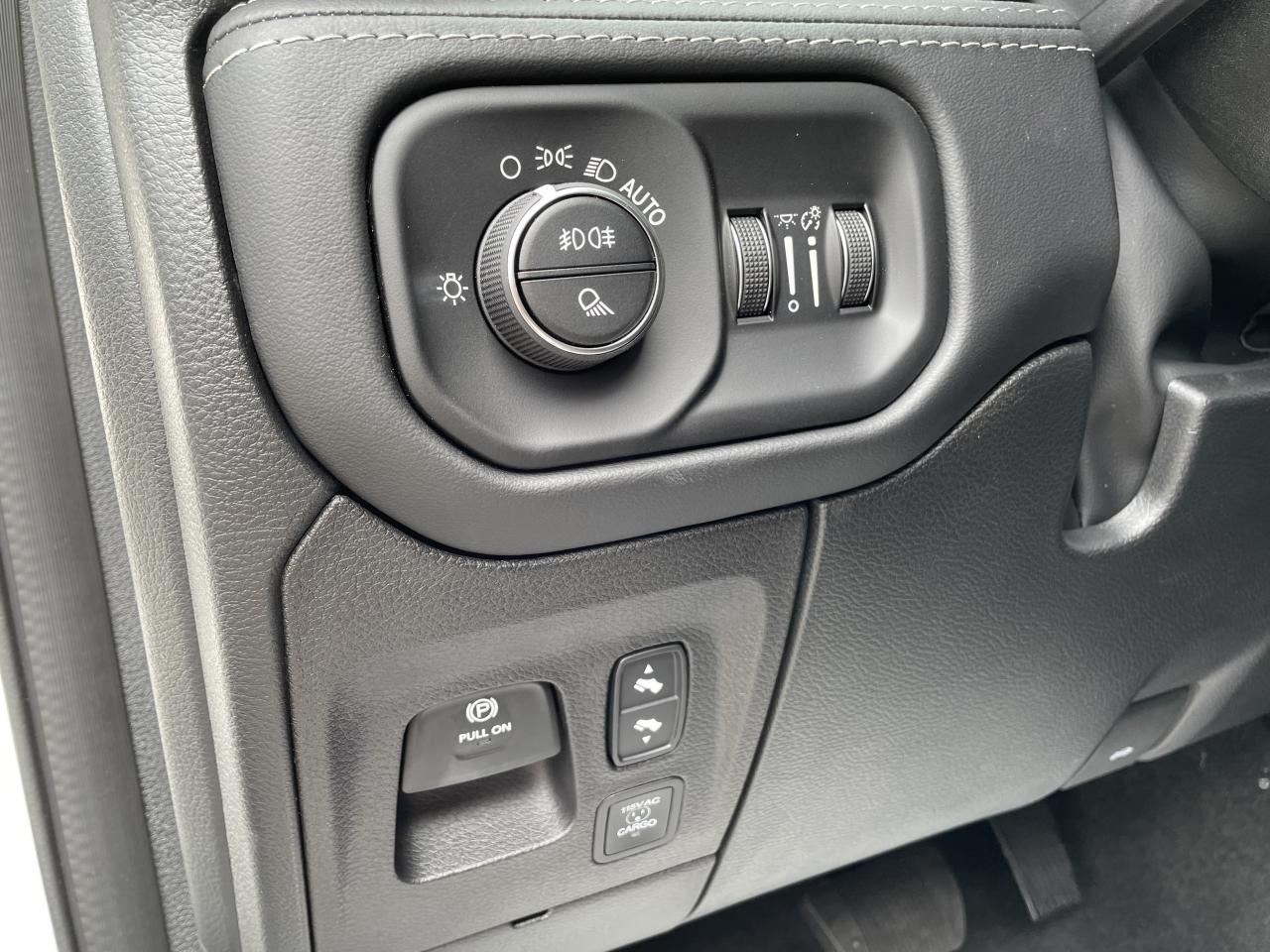 DODGE RAM 1500 CREW LIMITED NIGHT EDITION RAMBOX