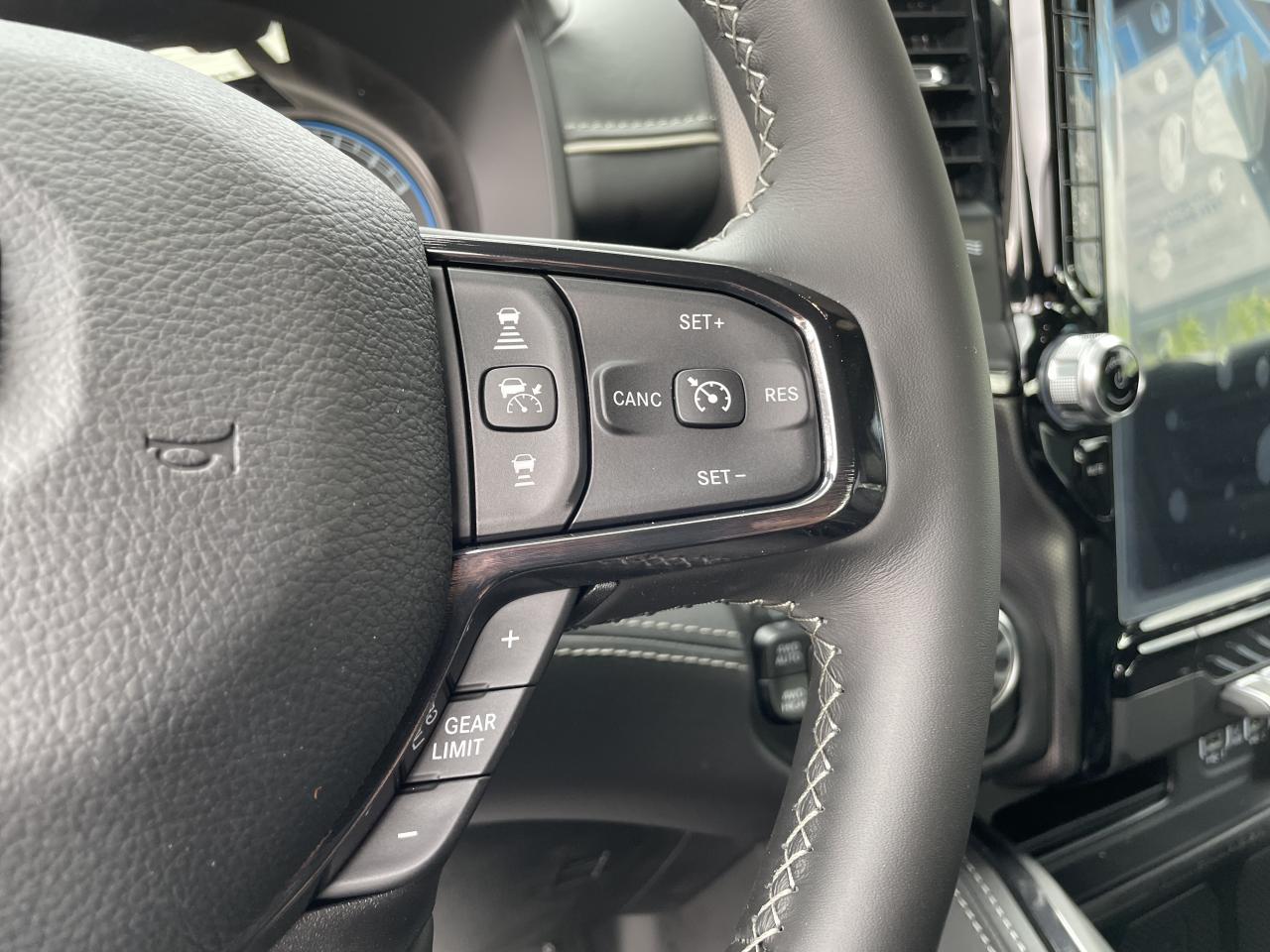 DODGE RAM 1500 CREW LIMITED NIGHT EDITION RAMBOX