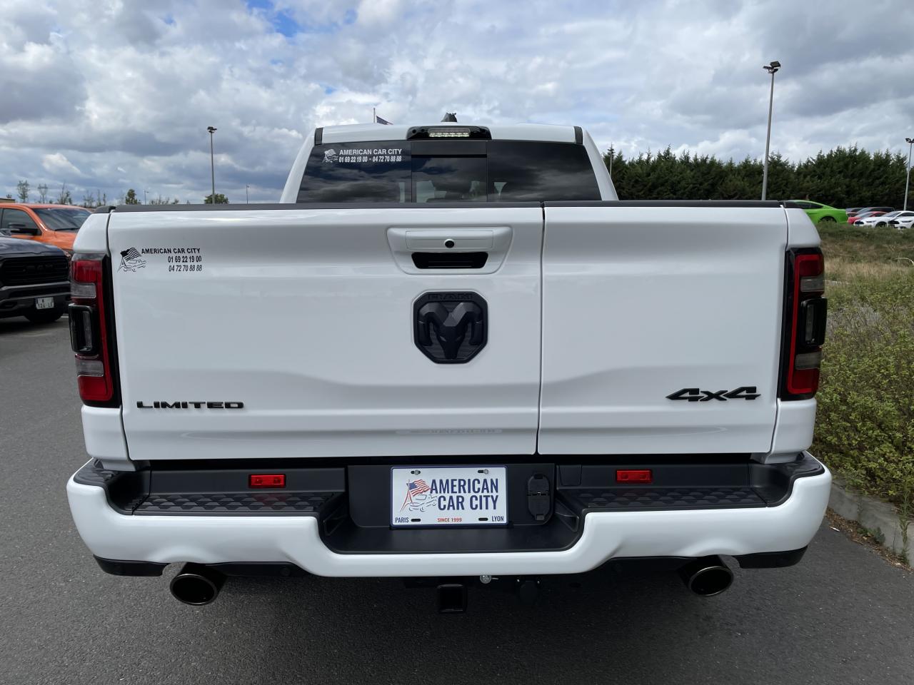 DODGE RAM 1500 CREW LIMITED NIGHT EDITION RAMBOX