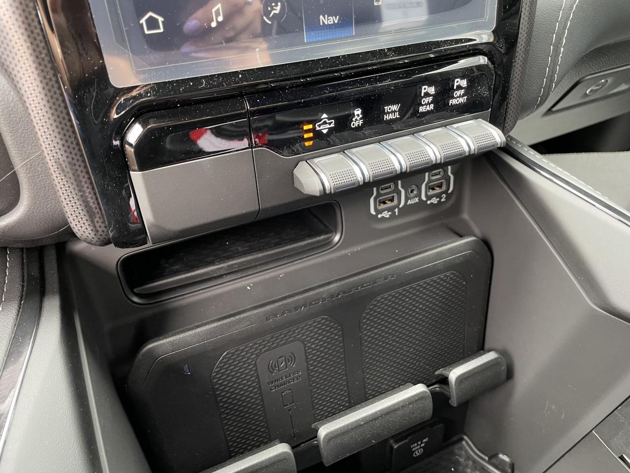 DODGE RAM 1500 CREW LIMITED NIGHT EDITION RAMBOX
