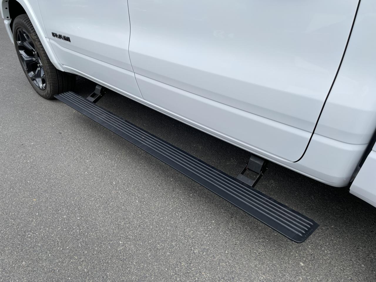 DODGE RAM 1500 CREW LIMITED NIGHT EDITION RAMBOX
