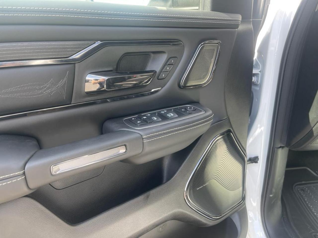 DODGE RAM 1500 CREW LIMITED NIGHT EDITION RAMBOX