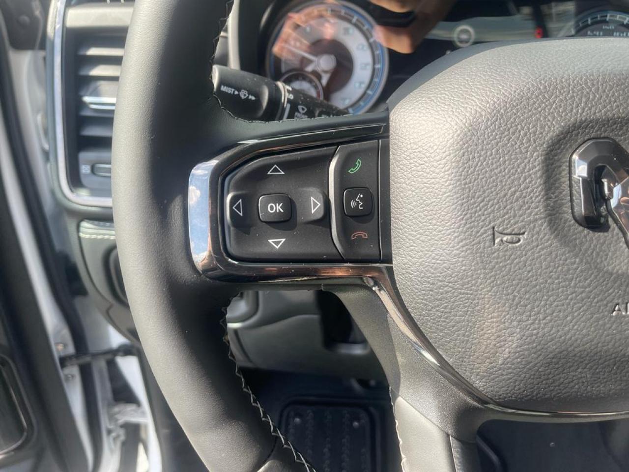 DODGE RAM 1500 CREW LIMITED NIGHT EDITION RAMBOX