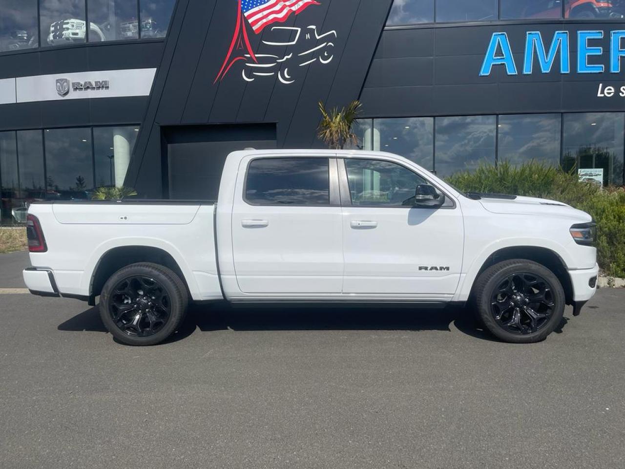 DODGE RAM 1500 CREW LIMITED NIGHT EDITION RAMBOX