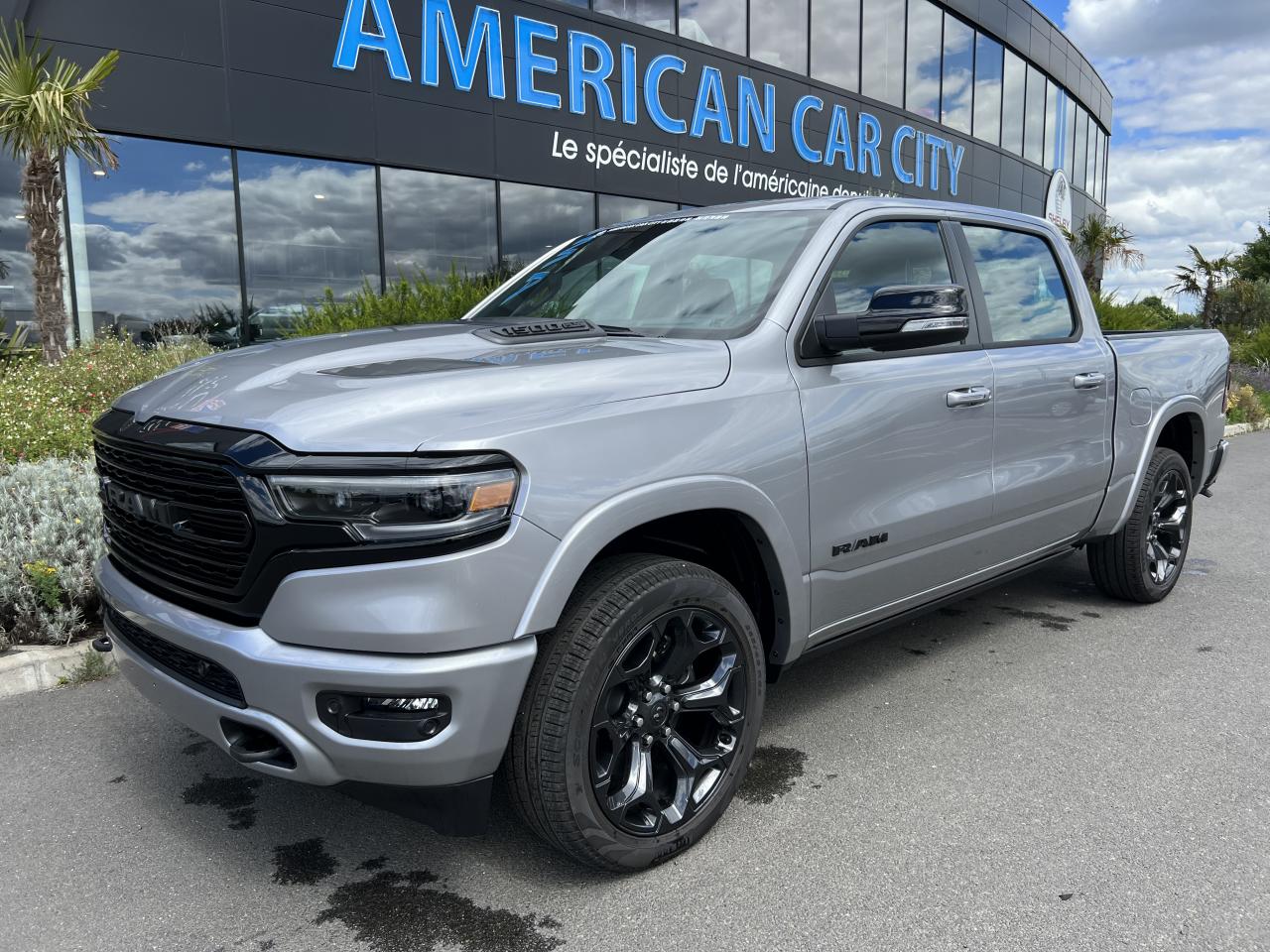 DODGE RAM 1500 CREW LIMITED NIGHT EDITION 2022