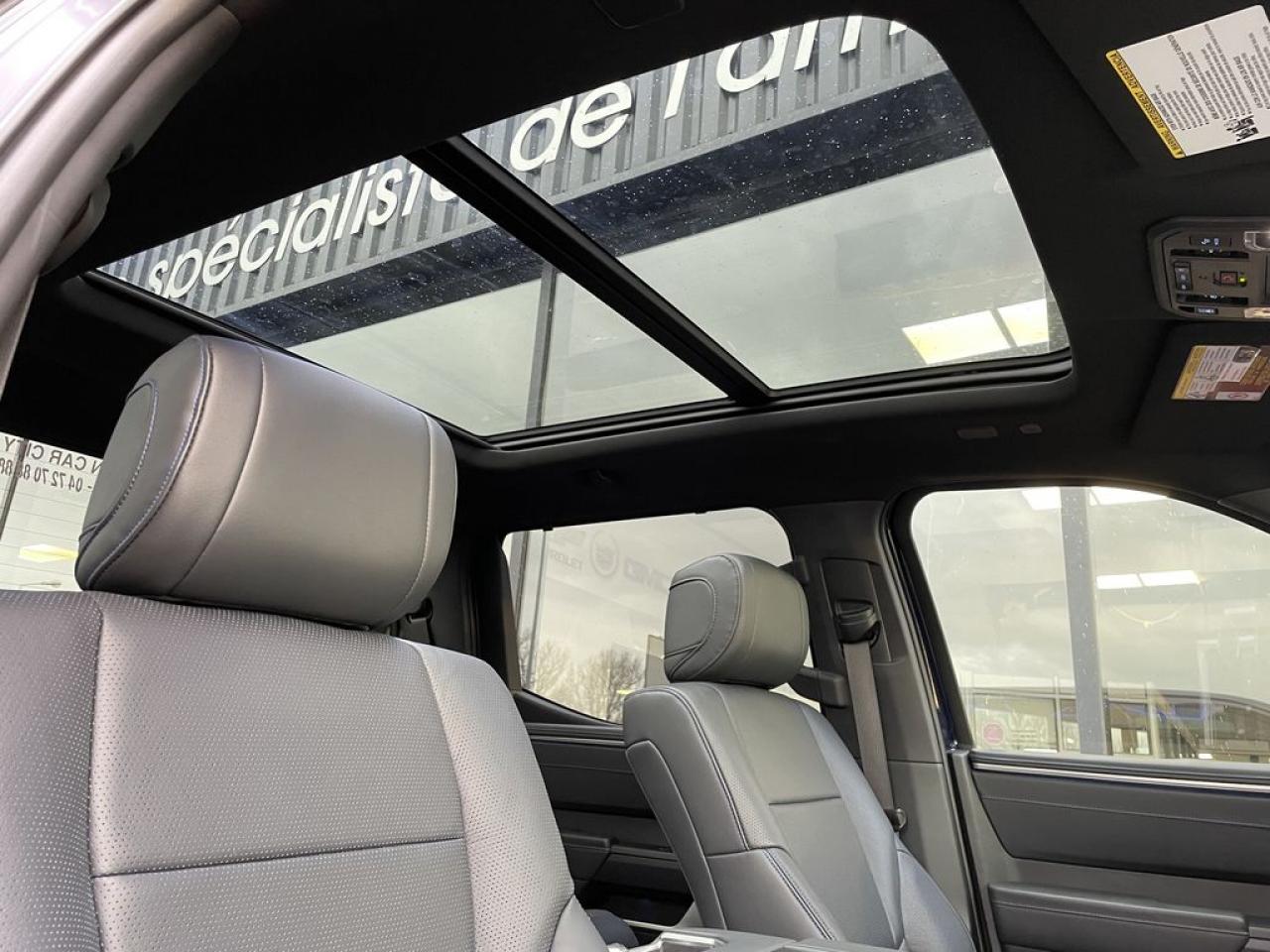 TOYOTA TUNDRA Crewmax PLATINUM