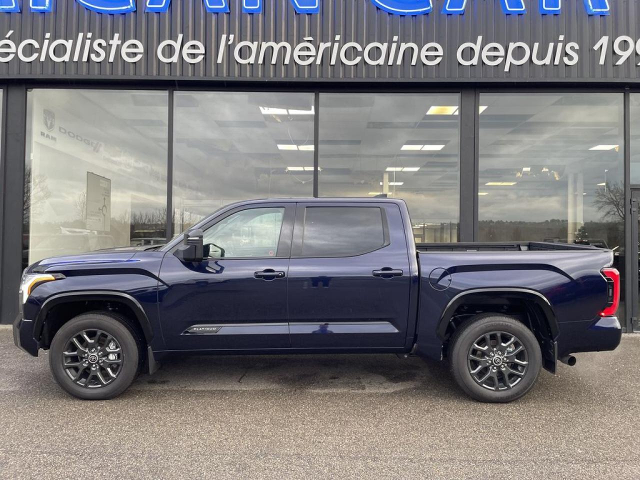 TOYOTA TUNDRA Crewmax PLATINUM
