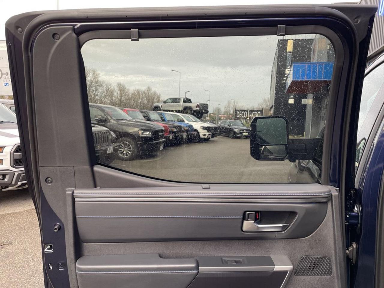 TOYOTA TUNDRA Crewmax PLATINUM