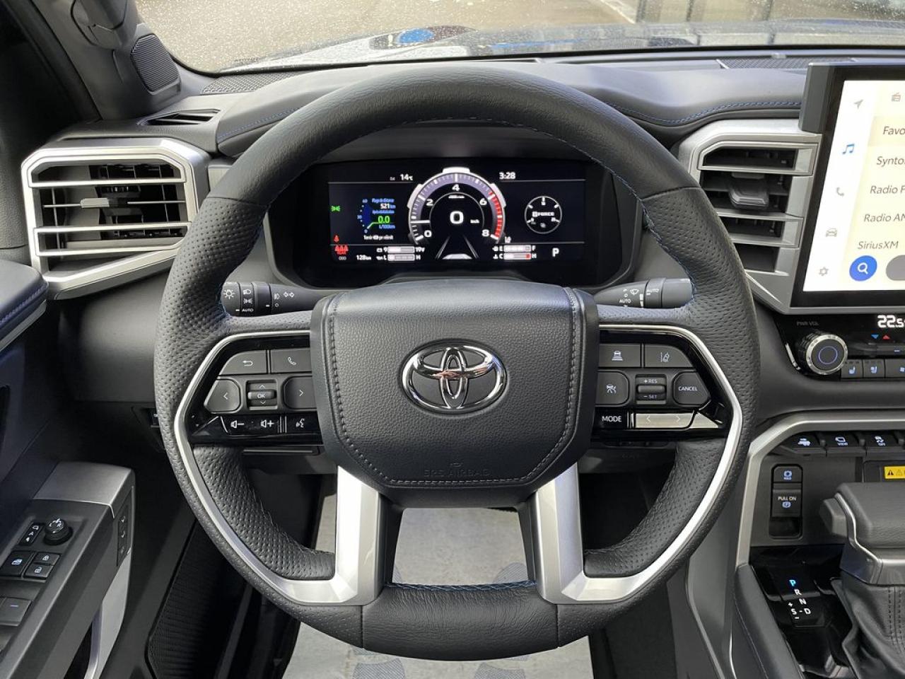 TOYOTA TUNDRA Crewmax PLATINUM